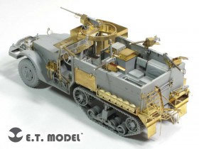 E35-144 WWII U.S. M2A1 Half-Track