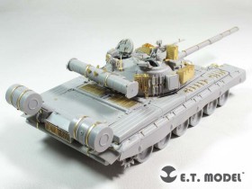 E35-212 Russian T-80B Main Battle Tank