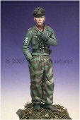 16001 Panzer Officer 