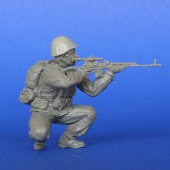 MCF35152 Советский солдат с винтовкой СВД. Афганистан